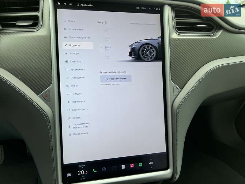 Лифтбек Tesla Model S 2018 в Львове