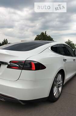 Лифтбек Tesla Model S 2012 в Киеве