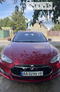 Лифтбек Tesla Model S 2014 в Киеве