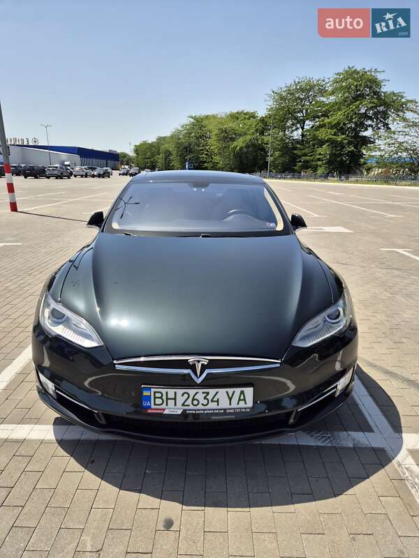 Ліфтбек Tesla Model S 2013 в Одесі