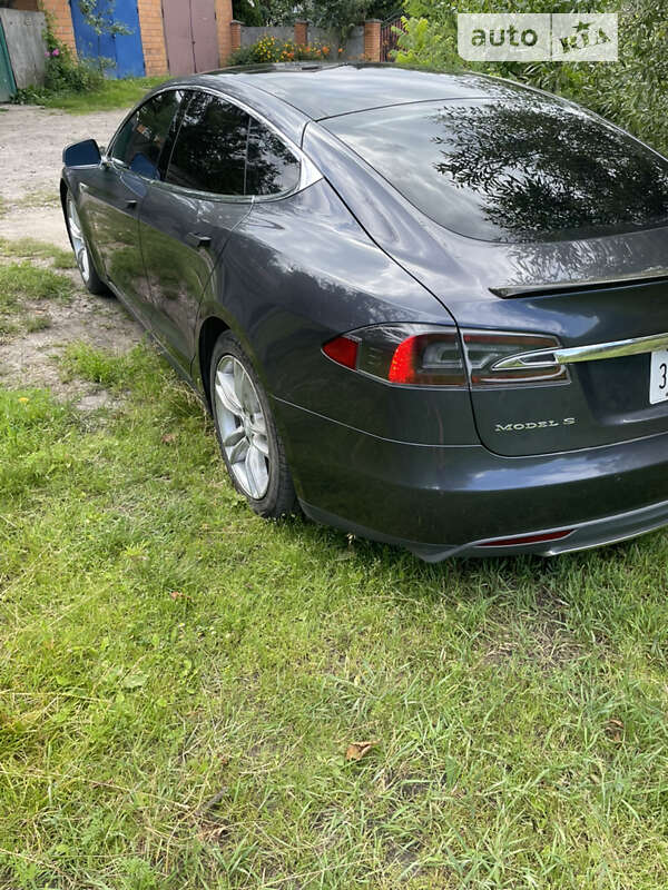 Ліфтбек Tesla Model S 2015 в Ромнах фото 7 Ліфтбек Tesla Model S 2015 в Ромнах