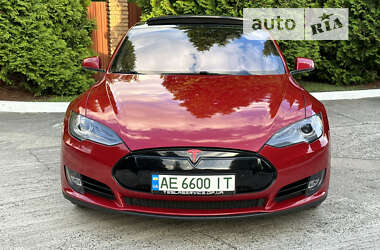 Лифтбек Tesla Model S 2014 в Киеве