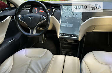 Лифтбек Tesla Model S 2014 в Киеве