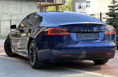 Ліфтбек Tesla Model S 2016 в Івано-Франківську