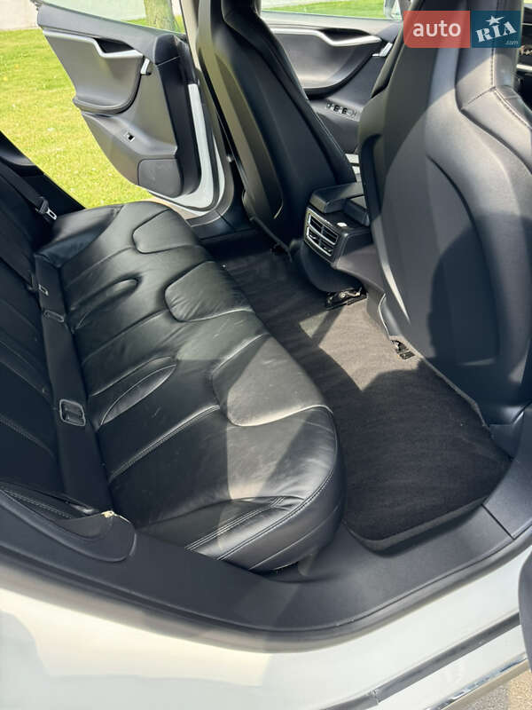 Хетчбек Tesla Model S 2013 в Києві