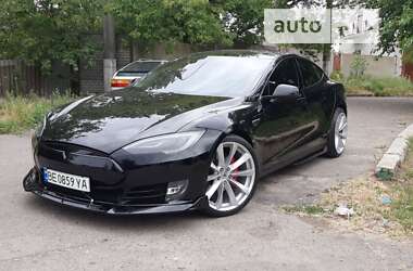 Ліфтбек Tesla Model S 2014 в Миколаєві