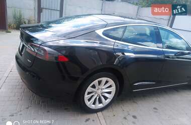 Лифтбек Tesla Model S 2018 в Киеве