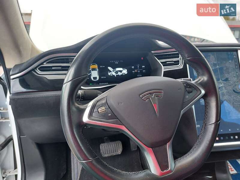 Ліфтбек Tesla Model S 2015 в Харкові