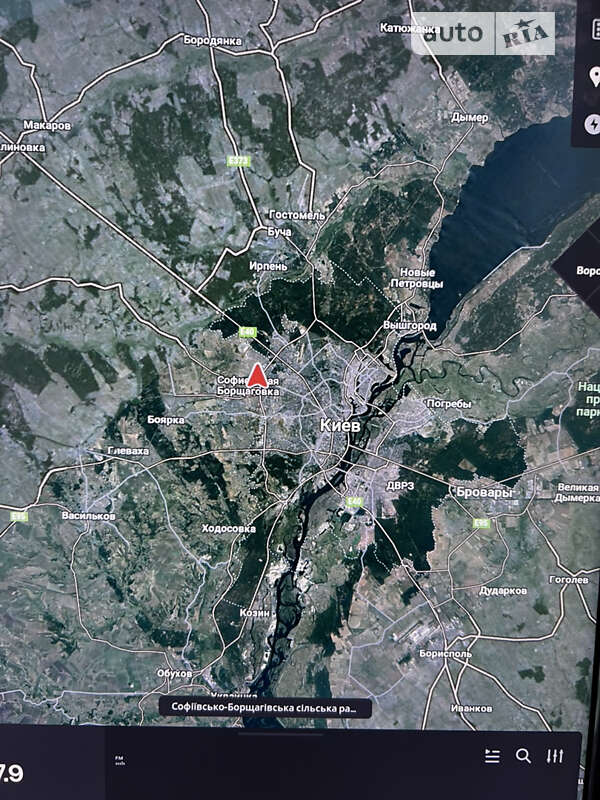 Лифтбек Tesla Model S 2016 в Киеве фото 11 Лифтбек Tesla Model S 2016 в Киеве