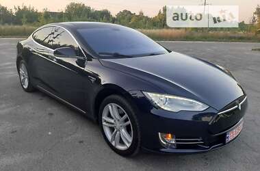 Лифтбек Tesla Model S 2012 в Владимир-Волынском