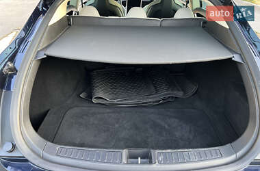 Лифтбек Tesla Model S 2014 в 