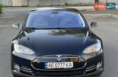 Лифтбек Tesla Model S 2014 в 