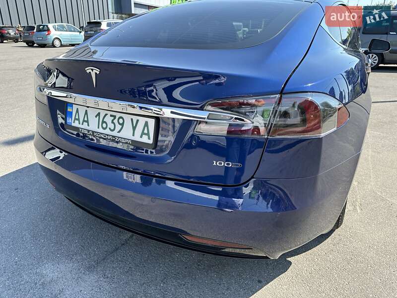Лифтбек Tesla Model S 2016 в Белой Церкви