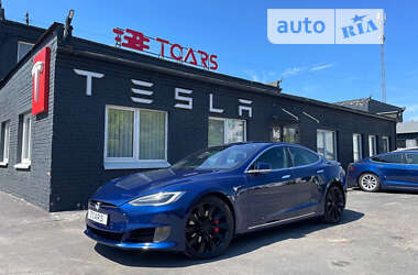 Ліфтбек Tesla Model S 2017 в Києві