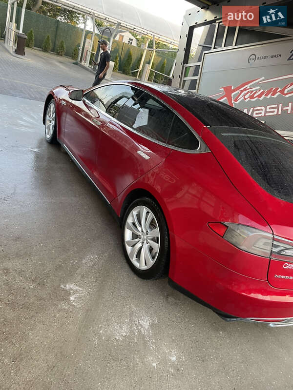 Ліфтбек Tesla Model S 2014 в Кропивницькому