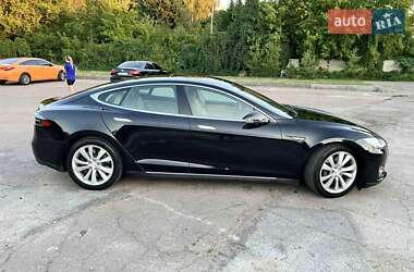 Ліфтбек Tesla Model S 2015 в Житомирі