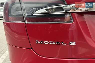 Лифтбек Tesla Model S 2018 в Киеве