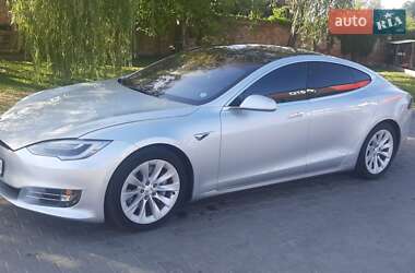 Лифтбек Tesla Model S 2017 в Коломые