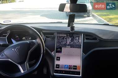 Лифтбек Tesla Model S 2017 в Коломые