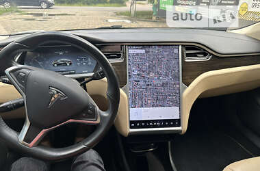 Лифтбек Tesla Model S 2014 в 
