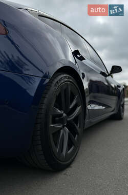 Лифтбек Tesla Model S 2021 в 