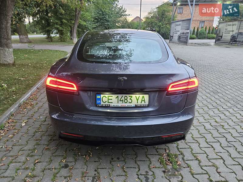 Лифтбек Tesla Model S 2022 в Черновцах