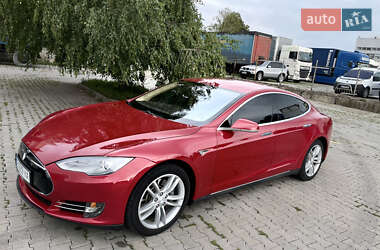 Лифтбек Tesla Model S 2013 в Черновцах