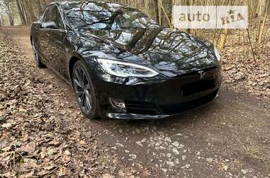 Ліфтбек Tesla Model S 2020 в Києві