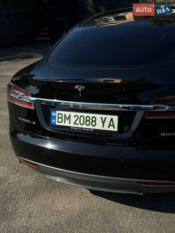 Ліфтбек Tesla Model S 2015 в Києві