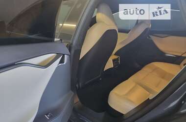 Лифтбек Tesla Model S 2020 в 