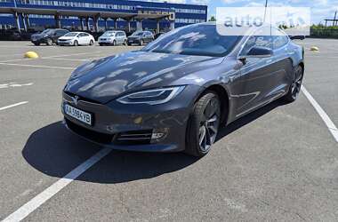 Лифтбек Tesla Model S 2019 в Киеве