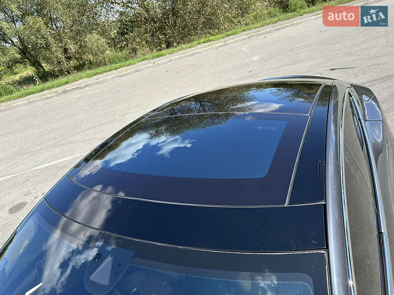 Лифтбек Tesla Model S 2015 в Бородянке