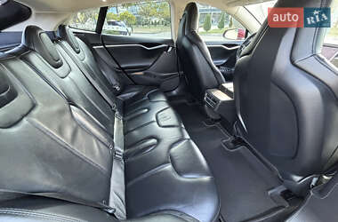 Лифтбек Tesla Model S 2013 в 