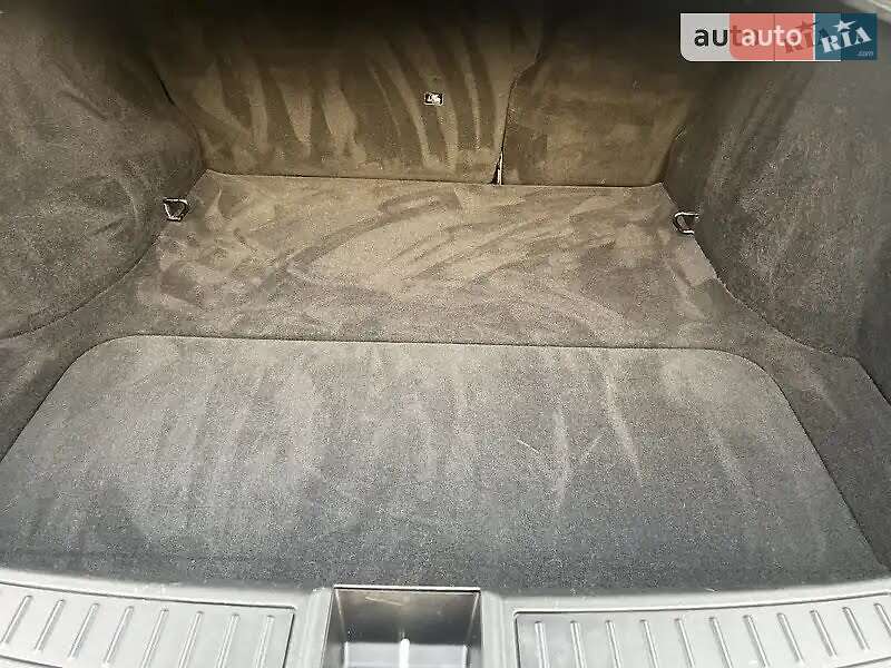 Лифтбек Tesla Model S 2014 в Львове