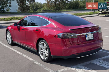 Ліфтбек Tesla Model S 2013 в Рівному