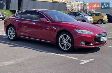 Ліфтбек Tesla Model S 2013 в Рівному