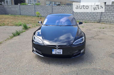 Лифтбек Tesla Model S 2017 в Одессе