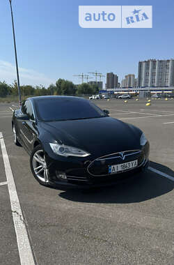 Ліфтбек Tesla Model S 2014 в Києві