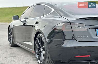 Лифтбек Tesla Model S 2017 в Днепре