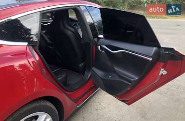 Ліфтбек Tesla Model S 2016 в Києві