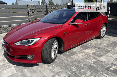 Лифтбек Tesla Model S 2016 в Ковеле