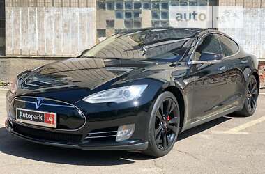 Лифтбек Tesla Model S 2013 в Виннице