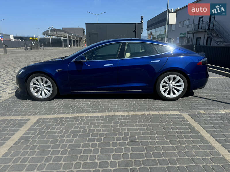 Ліфтбек Tesla Model S 2016 в Мукачевому