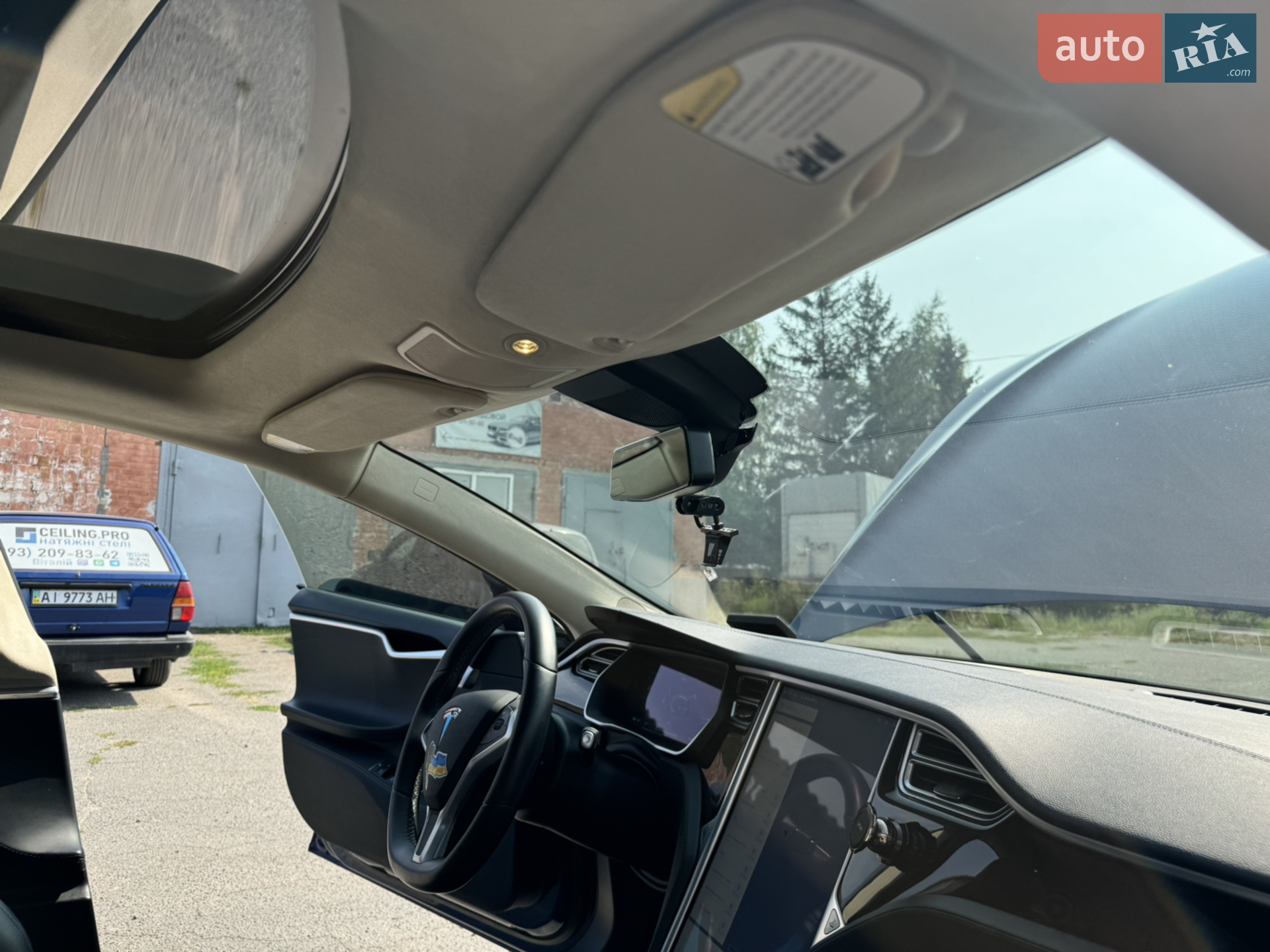2015 Tesla Model S - мініатюра 11