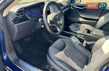 Лифтбек Tesla Model S 2015 в Фастове