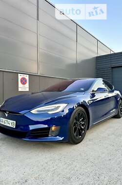 Ліфтбек Tesla Model S 2017 в Києві