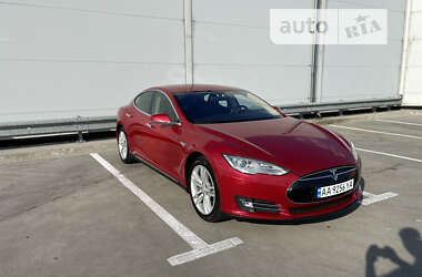 Ліфтбек Tesla Model S 2014 в Києві