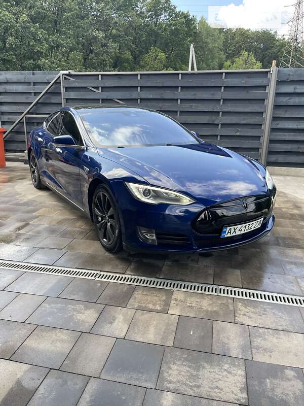 Лифтбек Tesla Model S 2015 в Харькове фото 5 Лифтбек Tesla Model S 2015 в Харькове