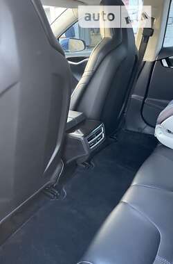 Лифтбек Tesla Model S 2015 в Харькове