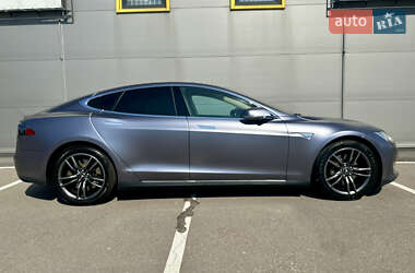 Лифтбек Tesla Model S 2014 в Киеве